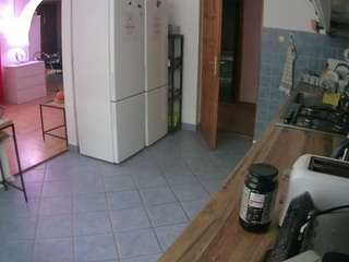 voyeurcam-julmodels-kitchen