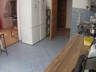 voyeurcam-julmodels-kitchen