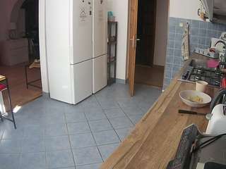 voyeurcam-julmodels-kitchen