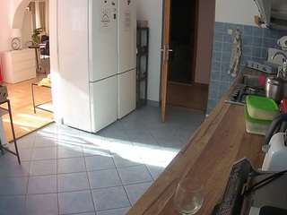 voyeurcam-julmodels-kitchen