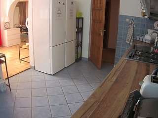voyeurcam-julmodels-kitchen