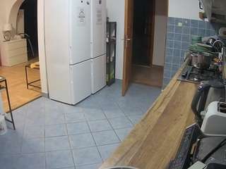voyeurcam-julmodels-kitchen