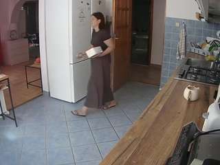 voyeurcam-julmodels-kitchen