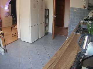 voyeurcam-julmodels-kitchen