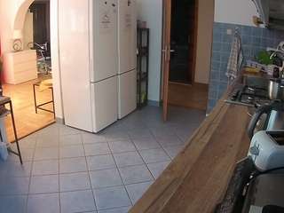 voyeurcam-julmodels-kitchen