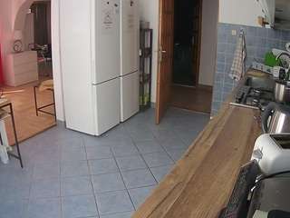 voyeurcam-julmodels-kitchen
