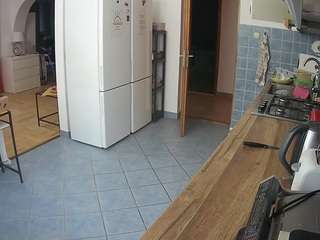 voyeurcam-julmodels-kitchen