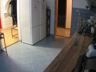 voyeurcam-julmodels-kitchen