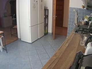 voyeurcam-julmodels-kitchen