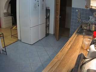 voyeurcam-julmodels-kitchen