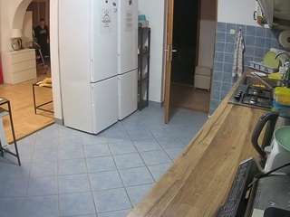 voyeurcam-julmodels-kitchen