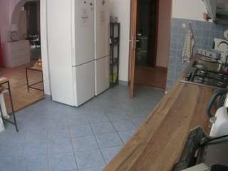 voyeurcam-julmodels-kitchen