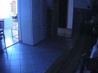 voyeurcam-julmodels-kitchen