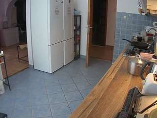 voyeurcam-julmodels-kitchen