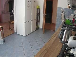 voyeurcam-julmodels-kitchen