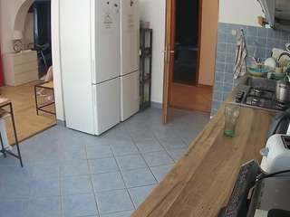 voyeurcam-julmodels-kitchen