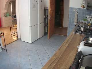 voyeurcam-julmodels-kitchen
