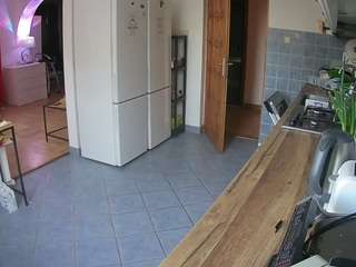 voyeurcam-julmodels-kitchen