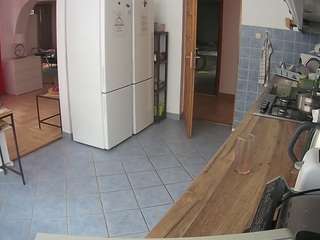 voyeurcam-julmodels-kitchen