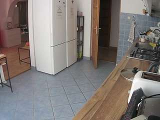 voyeurcam-julmodels-kitchen