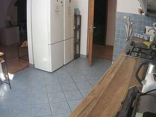 voyeurcam-julmodels-kitchen