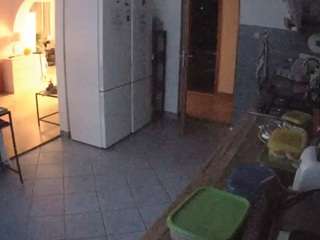 voyeurcam-julmodels-kitchen