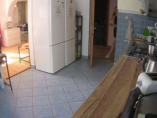 voyeurcam-julmodels-kitchen