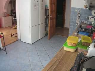 voyeurcam-julmodels-kitchen