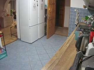 voyeurcam-julmodels-kitchen
