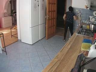 voyeurcam-julmodels-kitchen