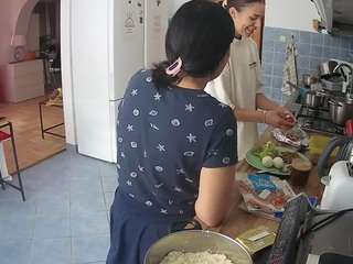 voyeurcam-julmodels-kitchen Sex Cam Show