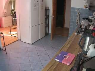 voyeurcam-julmodels-kitchen