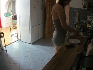 voyeurcam-julmodels-kitchen