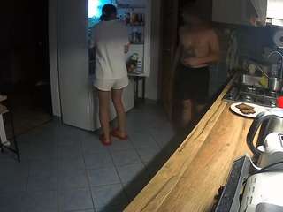 voyeurcam-julmodels-kitchen Sex Cam Show