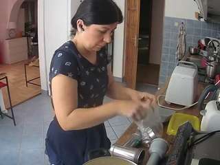 voyeurcam-julmodels-kitchen