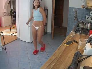 voyeurcam-julmodels-kitchen