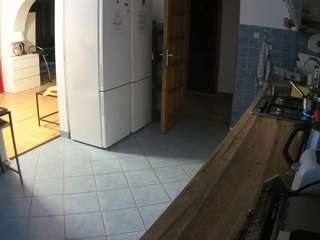 voyeurcam-julmodels-kitchen
