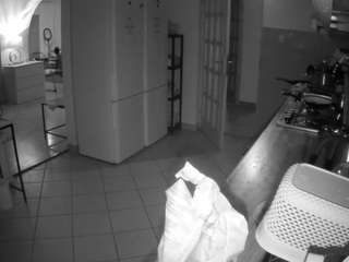 voyeurcam-julmodels-kitchen