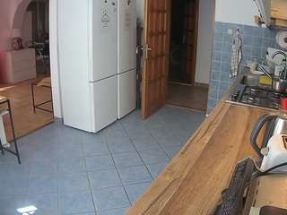 voyeurcam-julmodels-kitchen