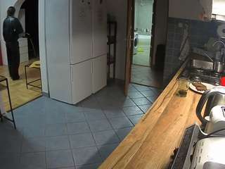 voyeurcam-julmodels-kitchen