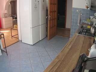 voyeurcam-julmodels-kitchen