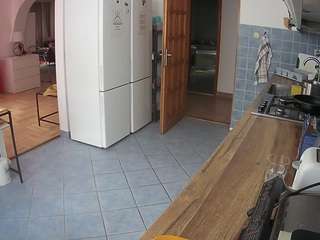 voyeurcam-julmodels-kitchen