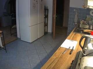 voyeurcam-julmodels-kitchen Sex Cam Show