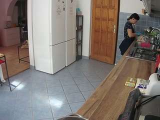 voyeurcam-julmodels-kitchen
