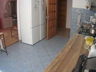 voyeurcam-julmodels-kitchen