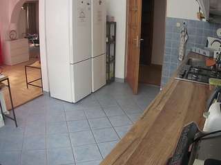 voyeurcam-julmodels-kitchen