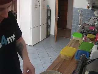 voyeurcam-julmodels-kitchen