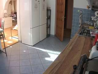 voyeurcam-julmodels-kitchen