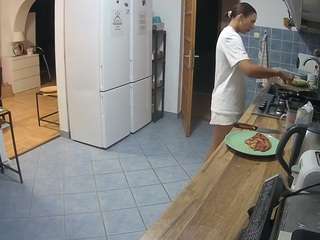 voyeurcam-julmodels-kitchen