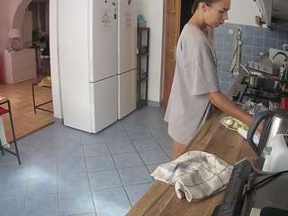 voyeurcam-julmodels-kitchen